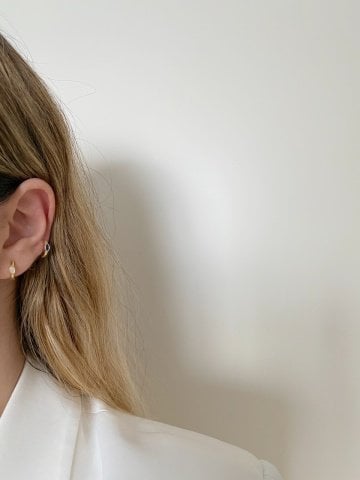 925 Gümüş | Renkli Badem Taşlı Kıkırdak Uyumlu Küpe