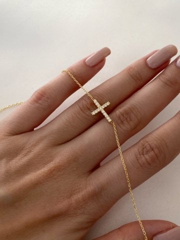 925 Gümüş | Taşlı Yan Haç Kolye